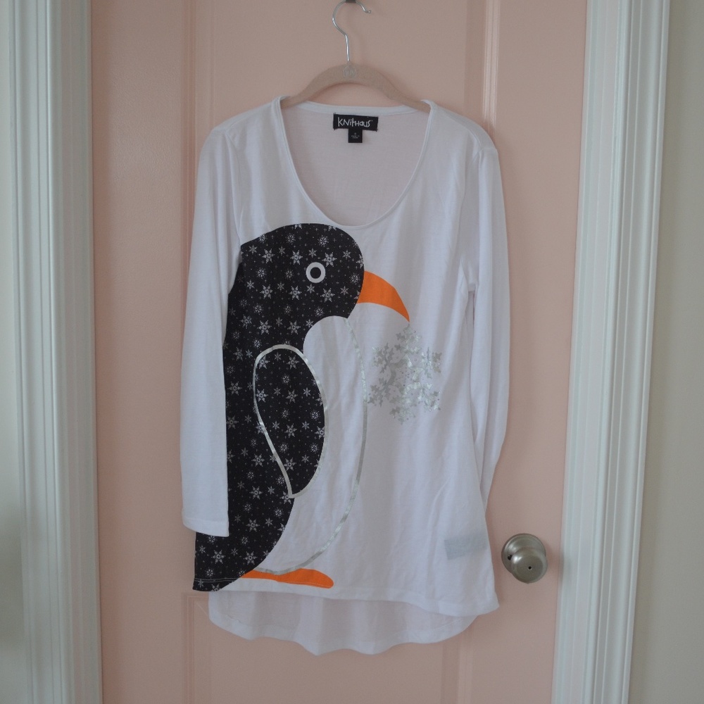 NWOT! Penguin and Snowflake Tunic Shirt